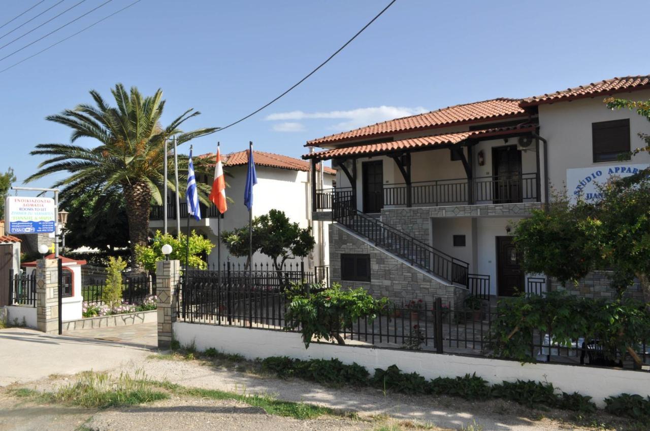 Giannis Maria Apartments Pszakúdia Kültér fotó